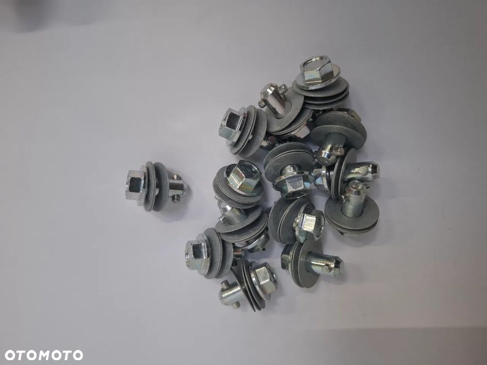 Zabezpieczenie Osłony Zapinka zatrzask Claas M10 - 2