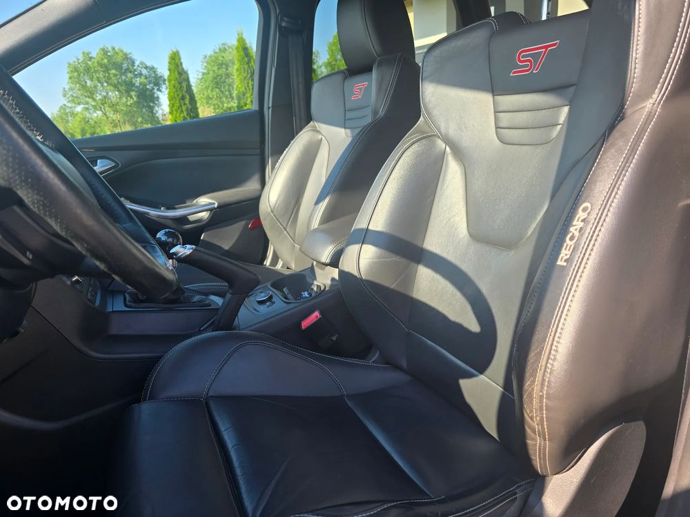 Ford Focus - 19