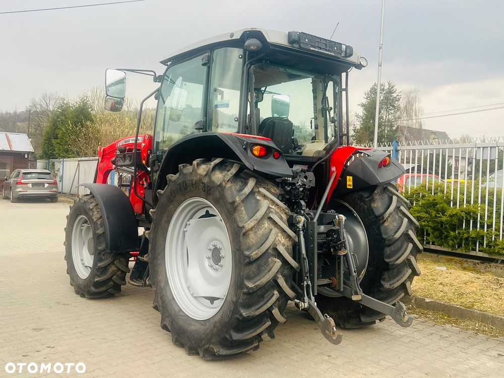 Massey Ferguson 5711 M Dyna4 - 4