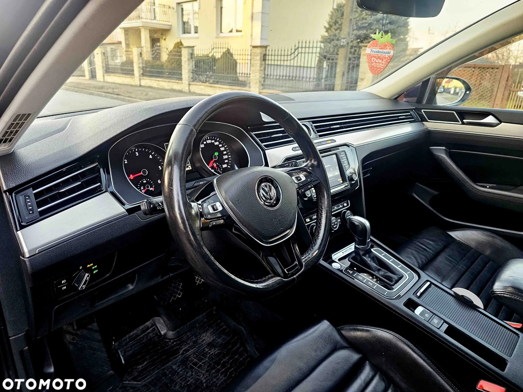Volkswagen Passat Variant 2.0 TDI SCR 4Motion DSG Highline - 14