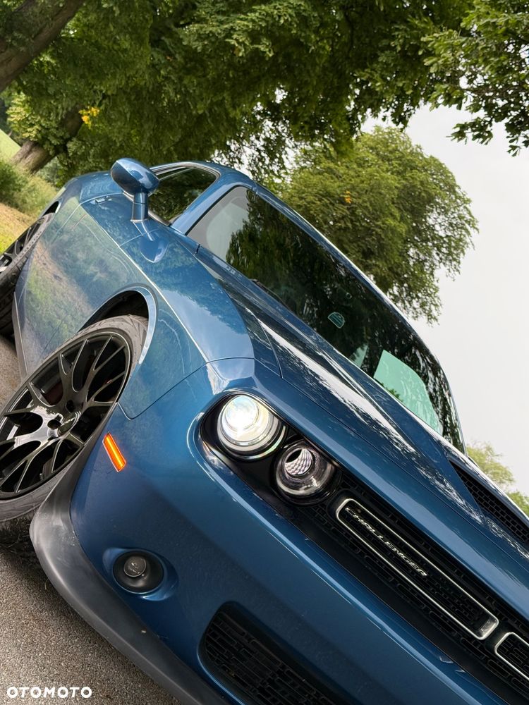 Dodge Challenger 5.7 R/T - 1