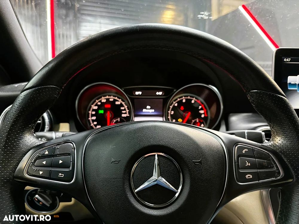 Mercedes-Benz CLA 250 - 11