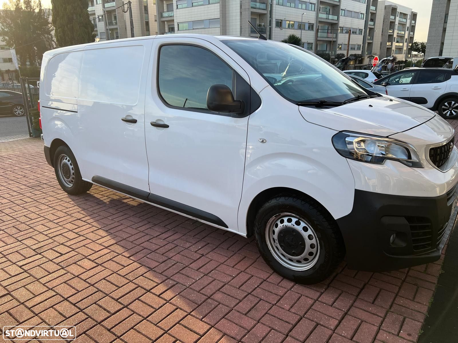 Peugeot Expert Outro - 22
