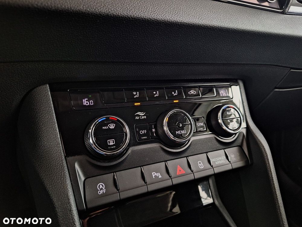 Skoda Karoq 1.5 TSI ACT 4x2 Ambition - 36