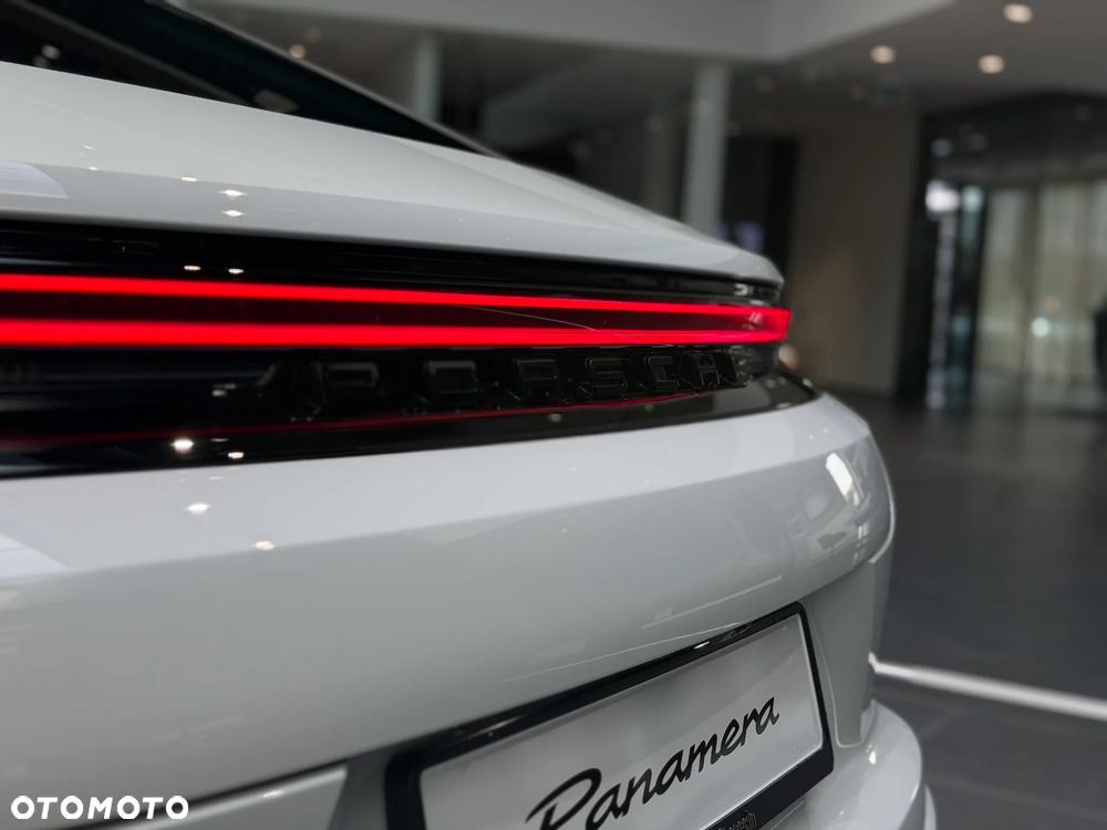 Porsche Panamera - 13