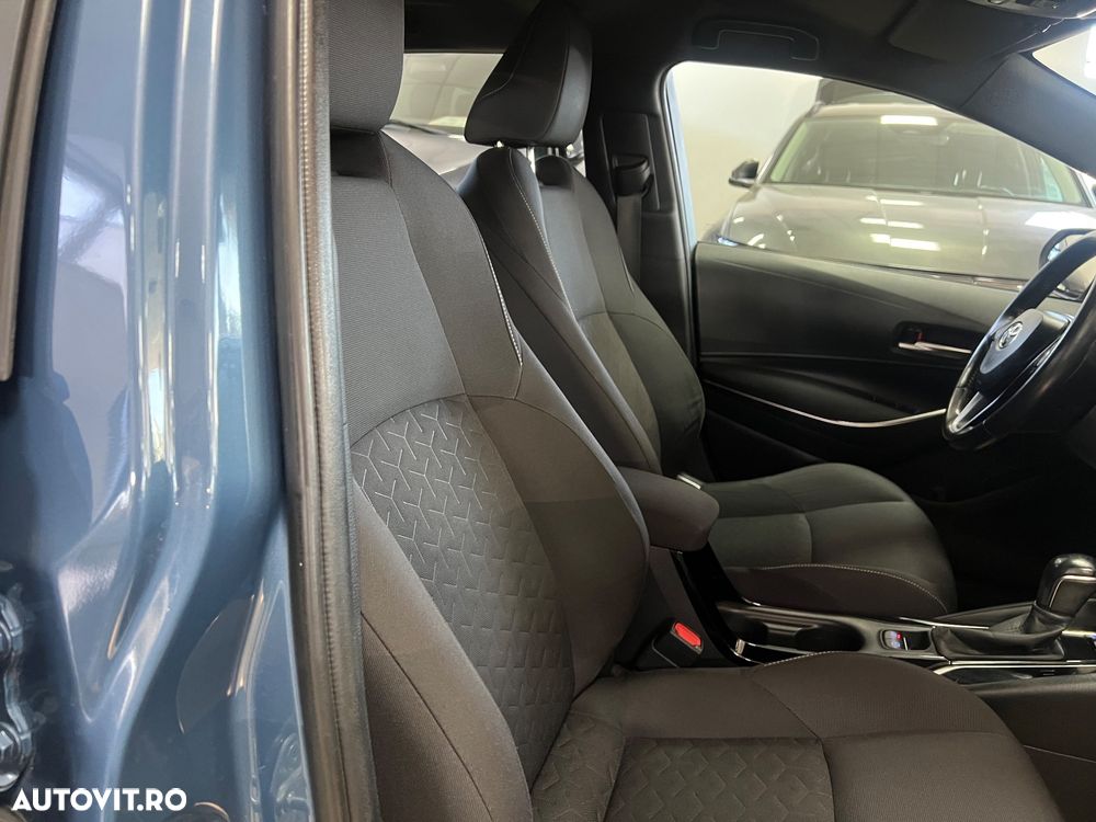 Toyota Corolla 1.8 HSD Business - 14
