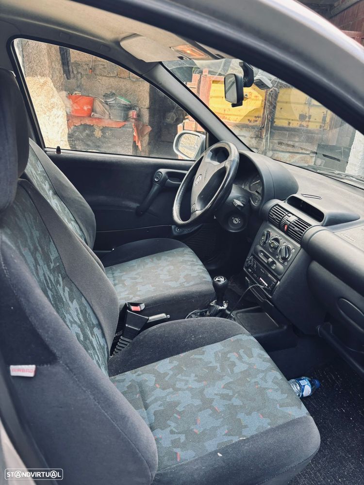 Opel Corsa - 4