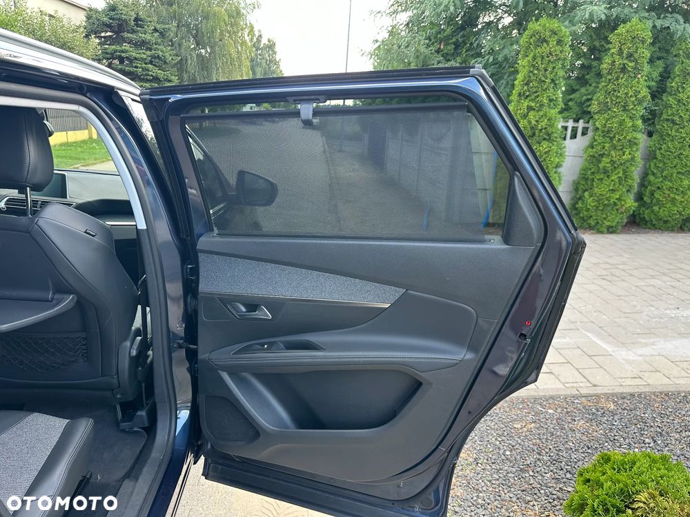 Peugeot 5008 1.6 PureTech Allure S&S EAT8 - 16