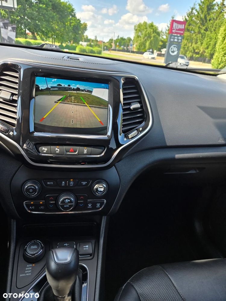 Jeep Cherokee 2.0 T Active Drive I Automatik Limited - 24