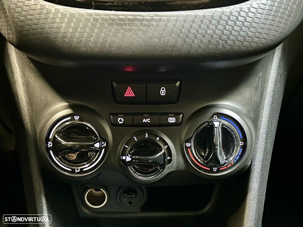 Peugeot 208 1.2 PureTech Style - 20