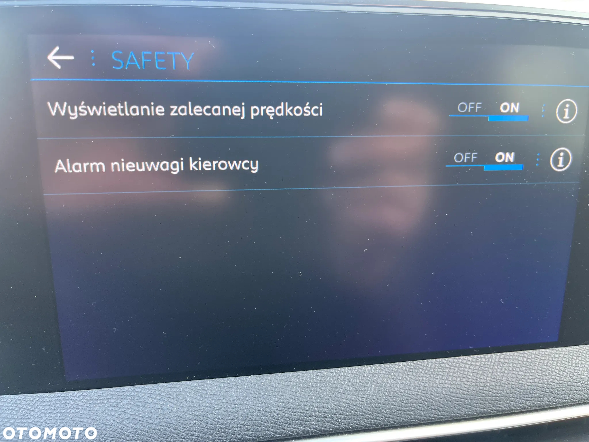 Peugeot 3008 PureTech 130 Stop & Start GPF EAT8 Active Pack - 17