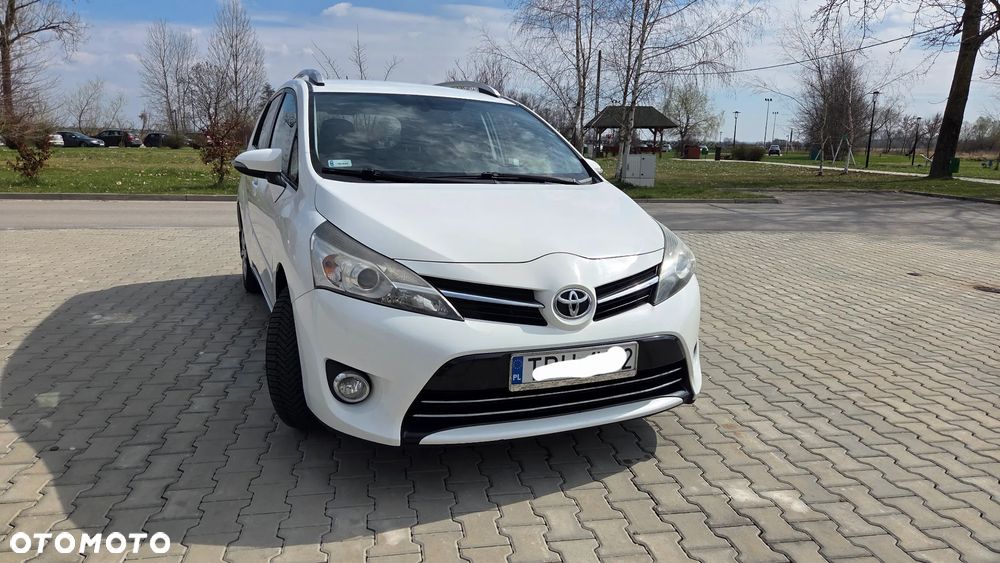 Toyota Verso 1.8 Premium - 10