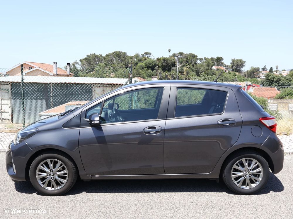 Toyota Yaris 1.0 VVT-i Comfort+P.Style - 3