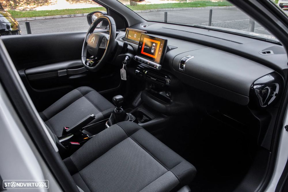 Citroën C4 Cactus 1.2 PureTech Feel Business - 24