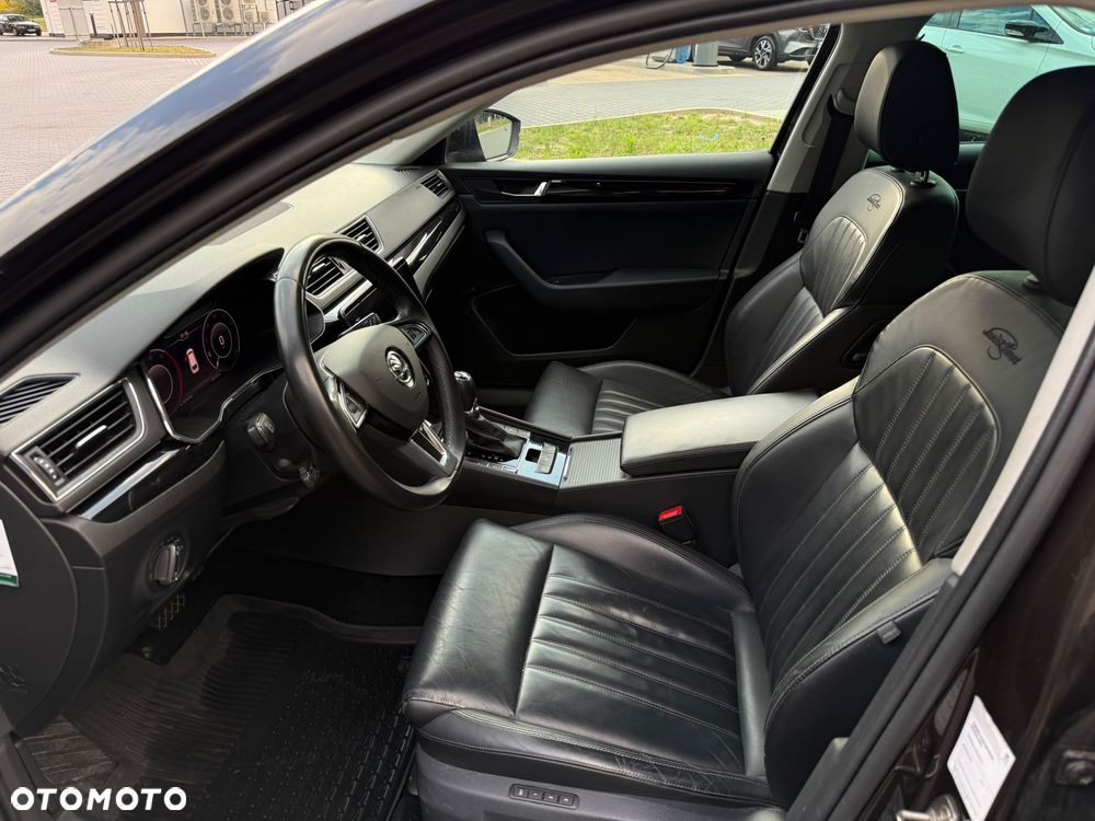 Skoda Superb 2.0 TDI 4x4 L&K DSG - 13