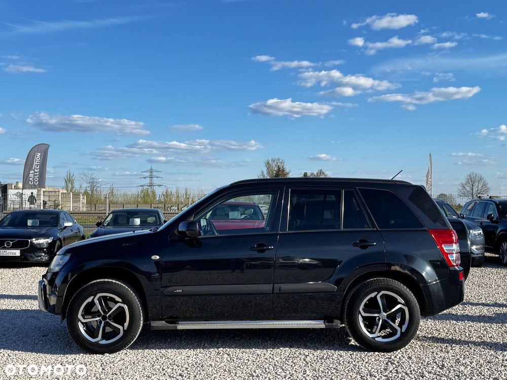 Suzuki Grand Vitara 2.0 Comfort + - 7