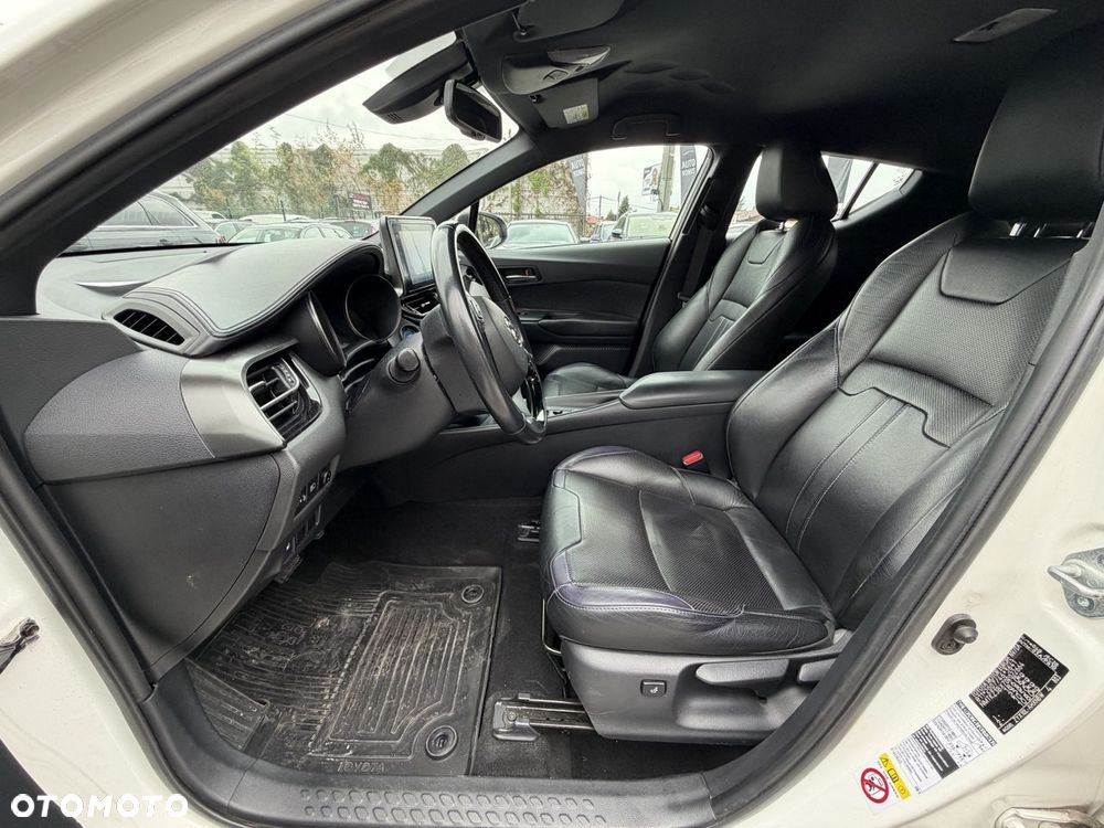 Toyota C-HR - 14