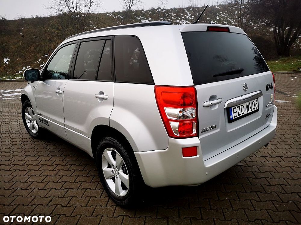 Suzuki Grand Vitara 1.9 DDiS De luxe - 3