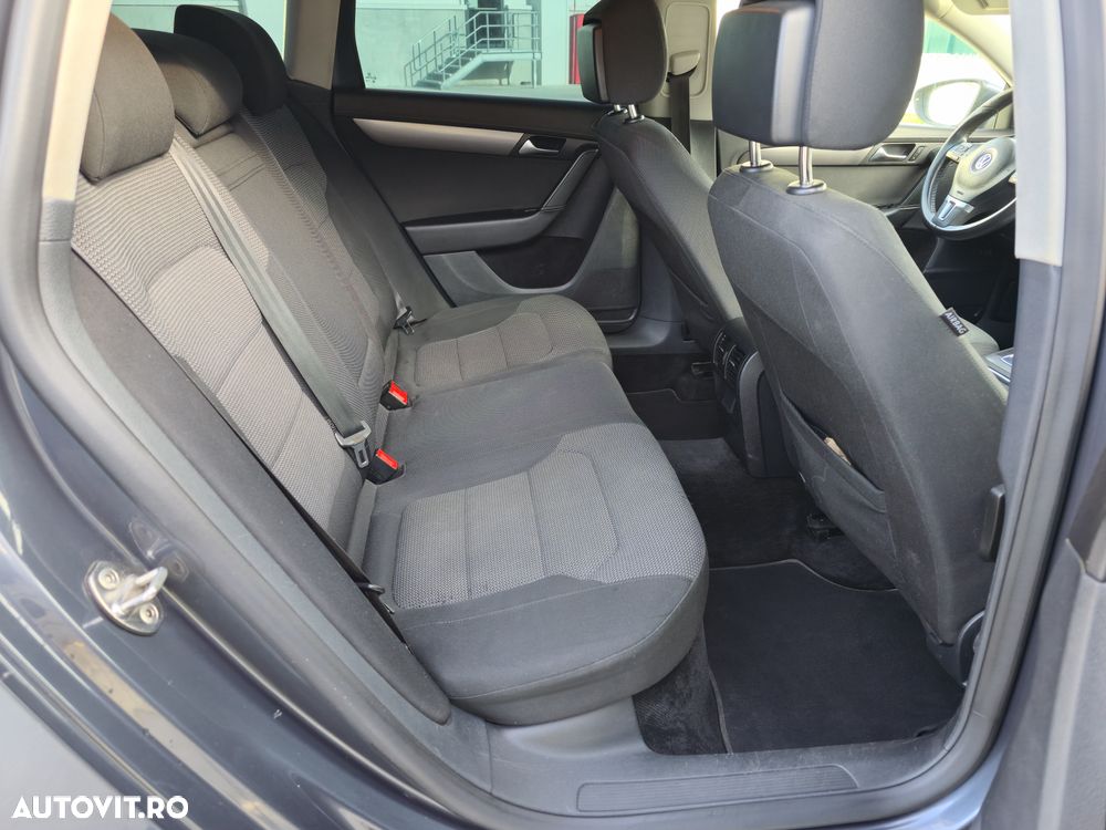 Volkswagen Passat Variant 2.0 TDI DSG BlueMotion Technology Comfortline - 13
