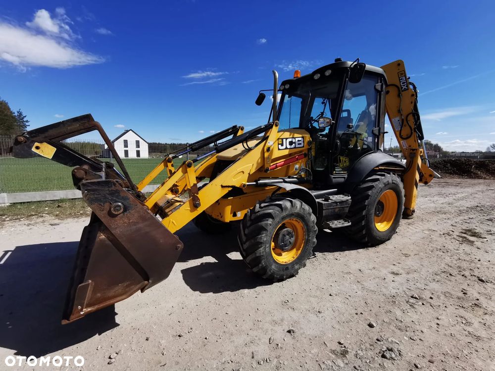 JCB 3CX Powershift - 31