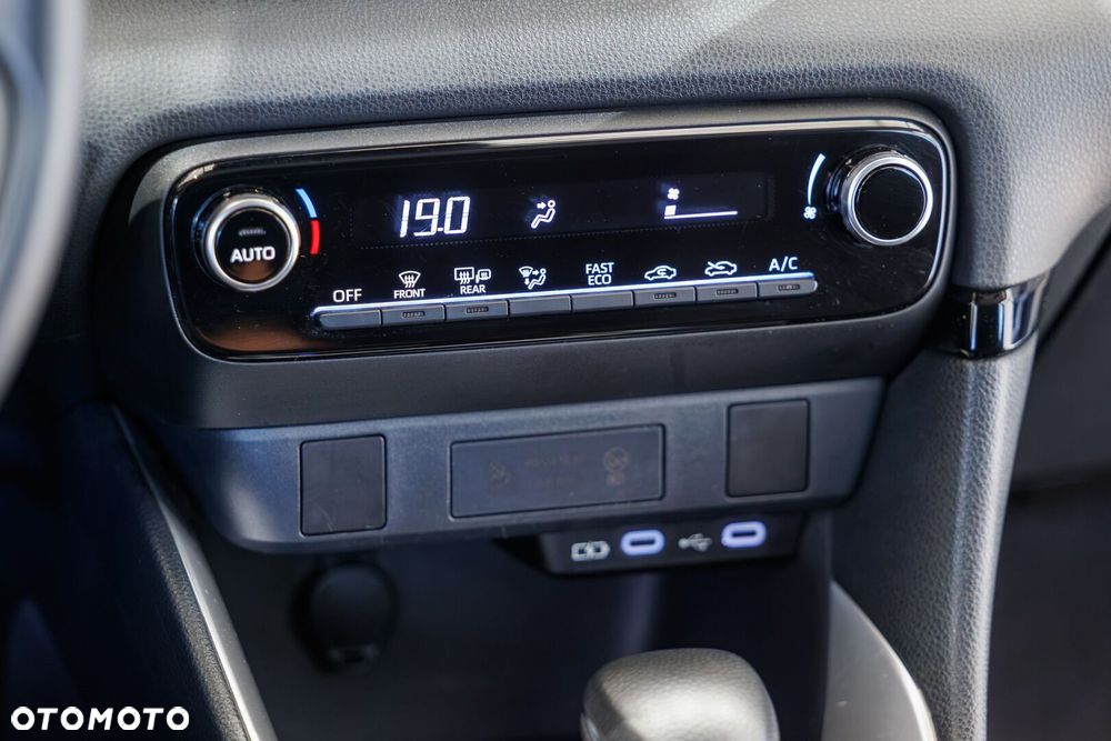 Toyota Yaris - 27