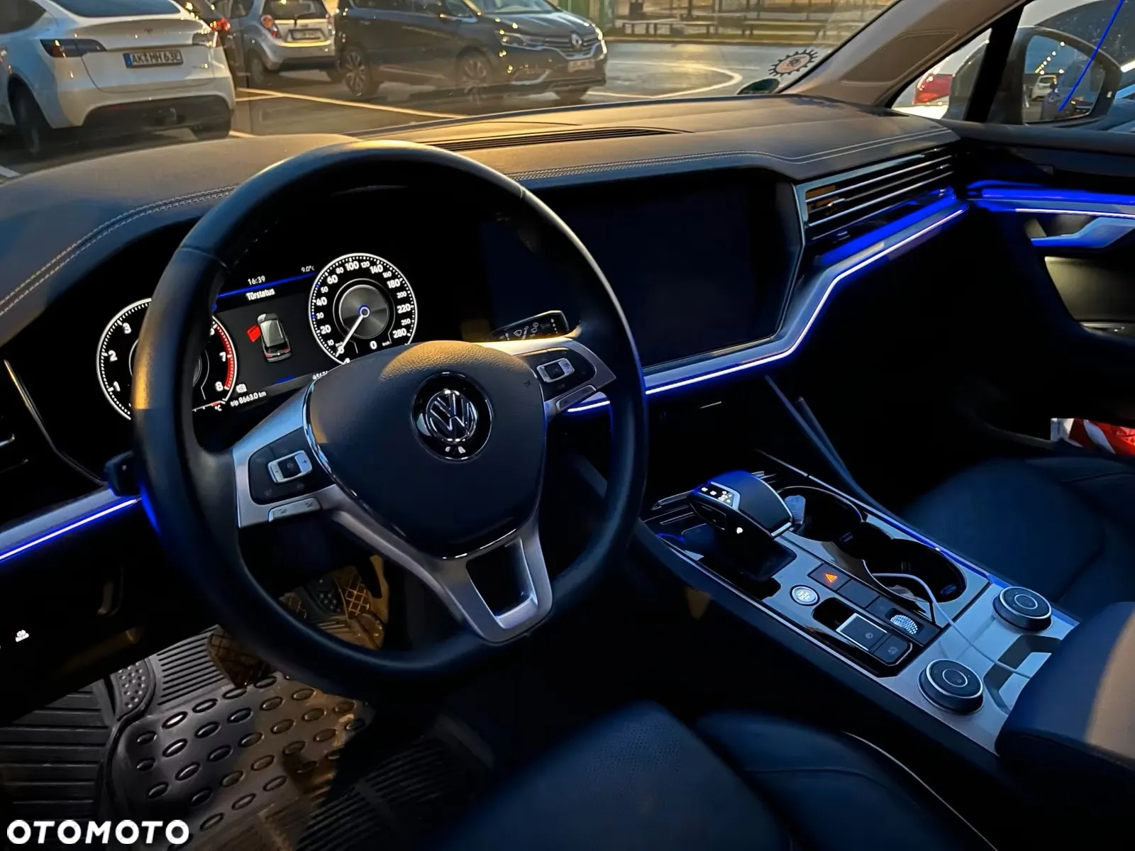 Volkswagen Touareg - 4