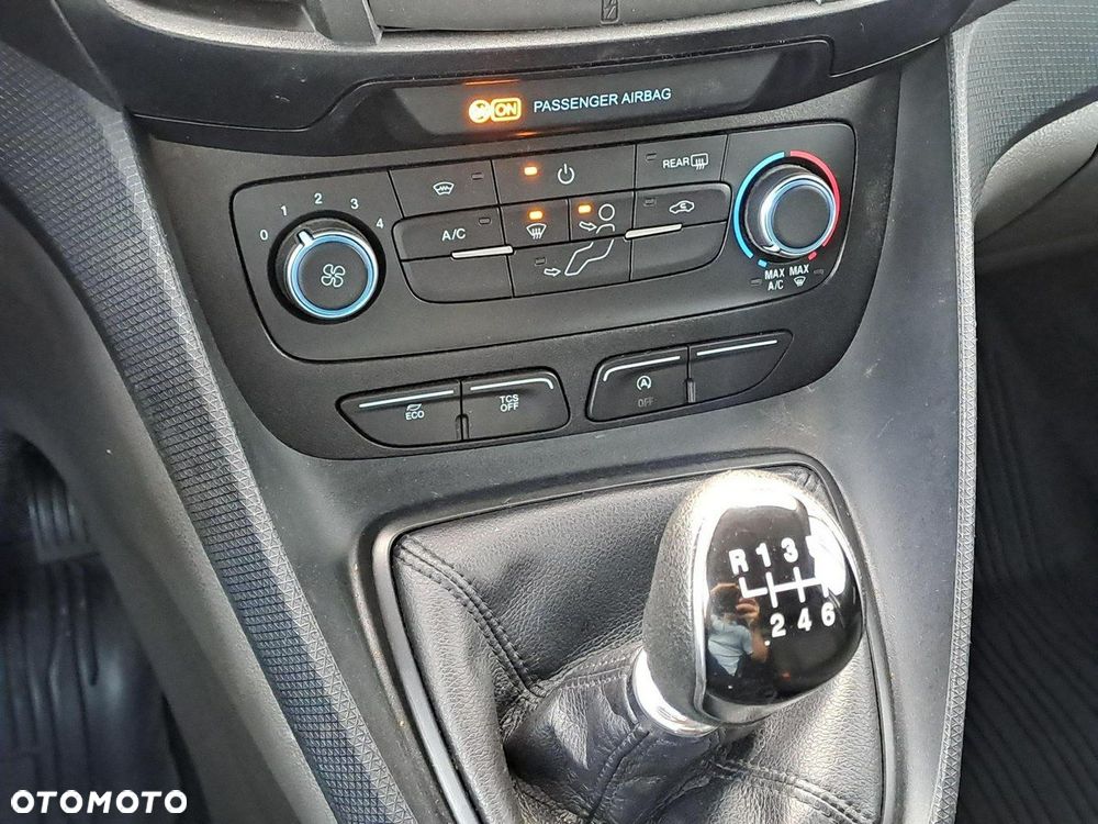 Ford Transit Connect - 21