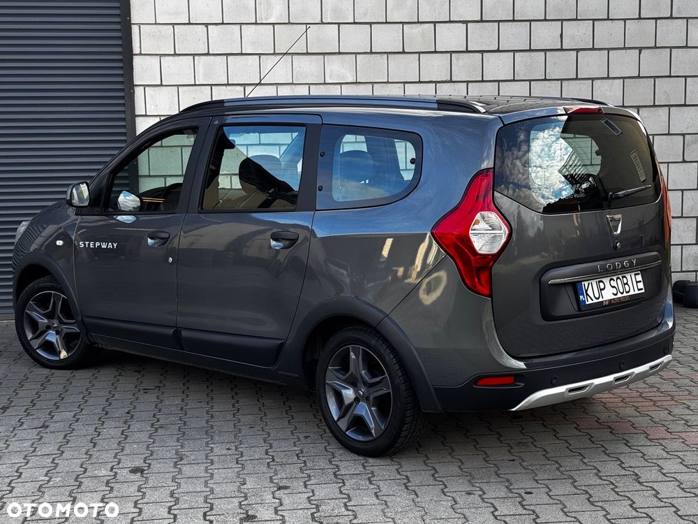 Dacia Lodgy 1.6 SCe Stepway S&S - 3