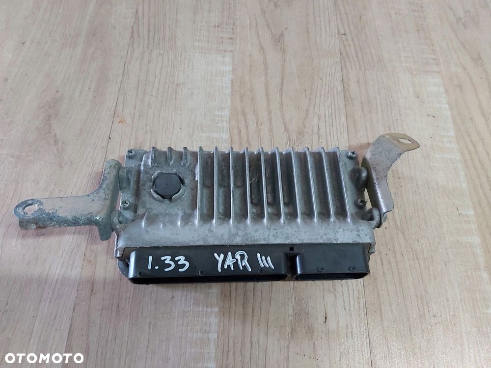 Toyota Yaris III sterownik komputer silnika 1,33 - 1