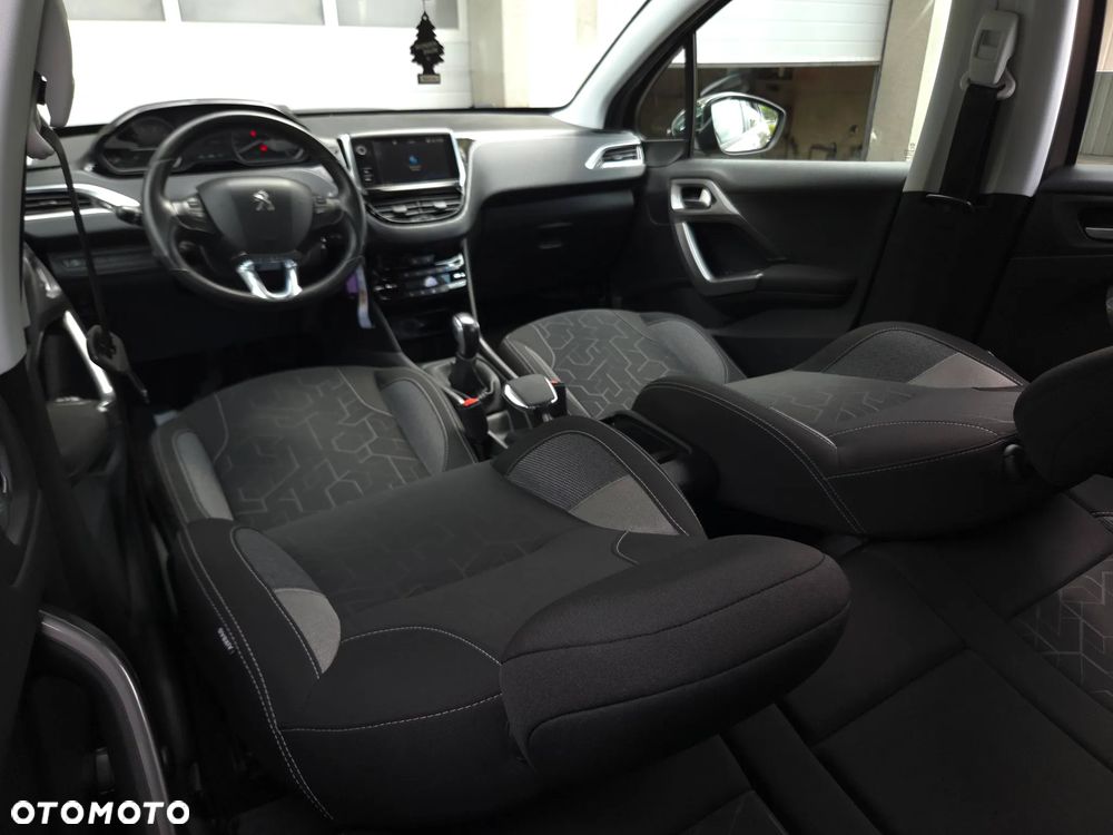 Peugeot 2008 PureTech 82 Style - 32