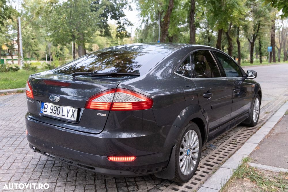 Ford Mondeo - 29