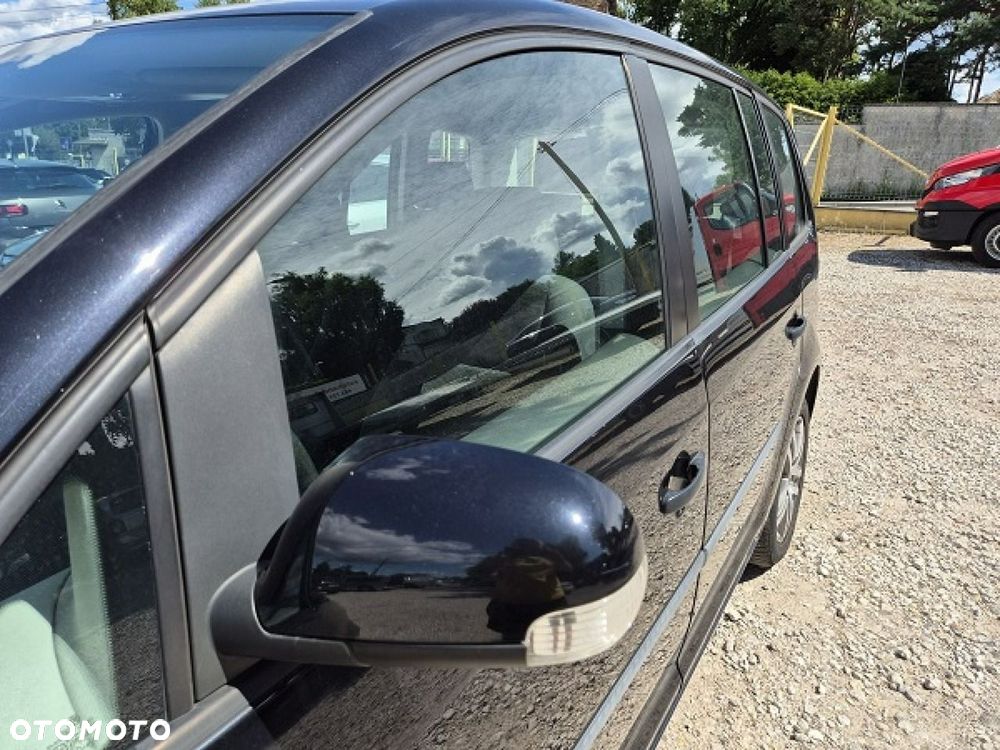 Volkswagen Touran - 9
