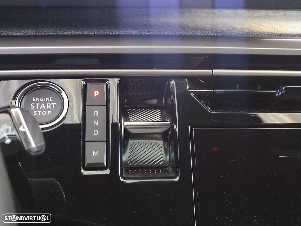 Peugeot 3008 1.2 Hybrid Allure e-DCS6 - 18