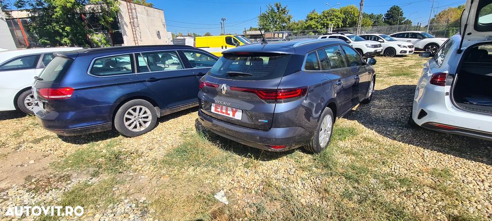 Renault Megane Grandtour E-TECH Plug-in 160 BUSINESS EDITION - 9