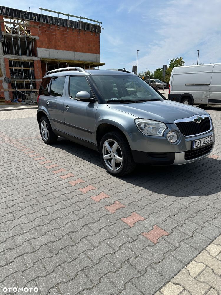 Skoda Yeti 2.0 TDI DPF (2012)