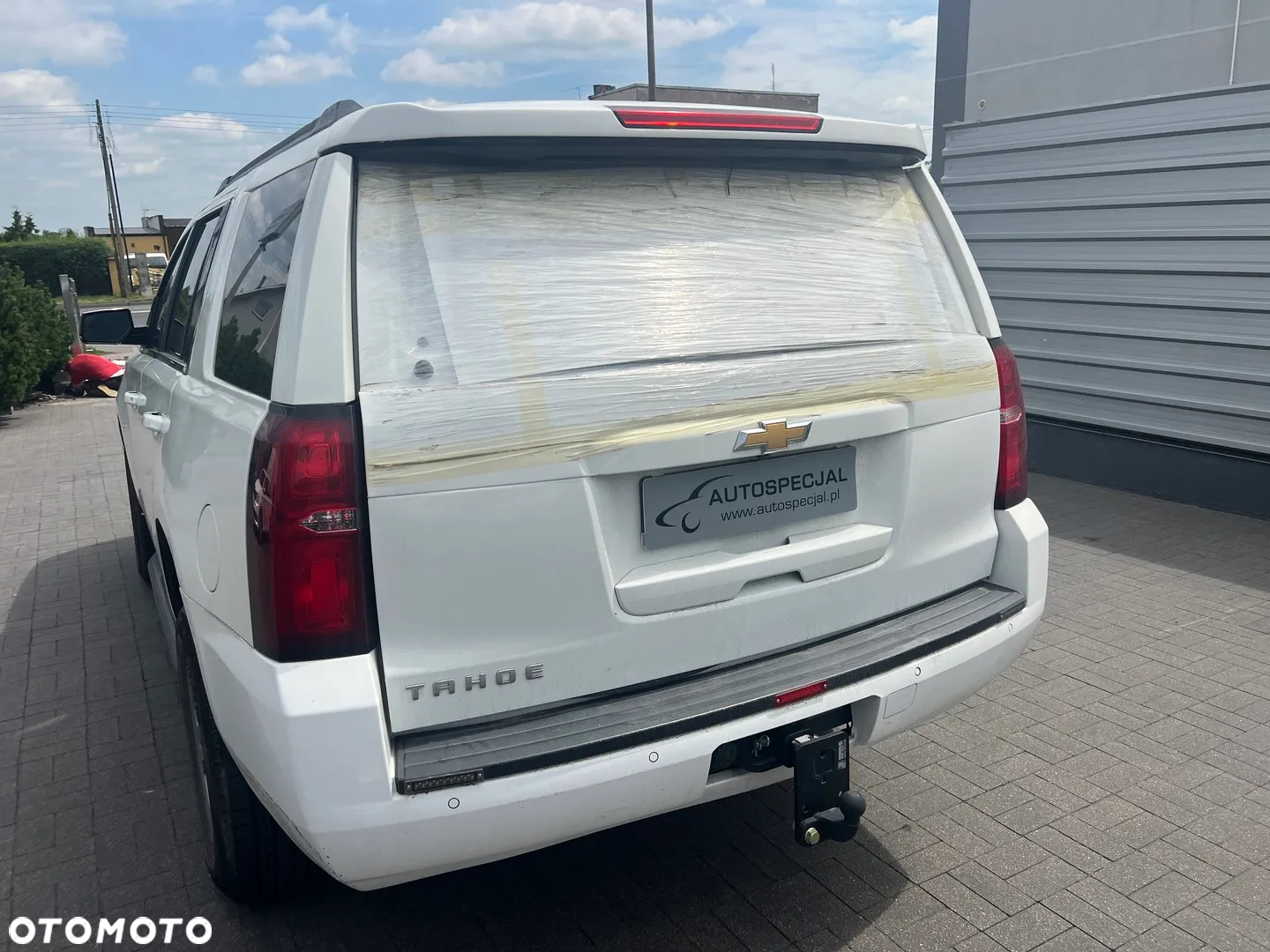 Chevrolet Tahoe - 4