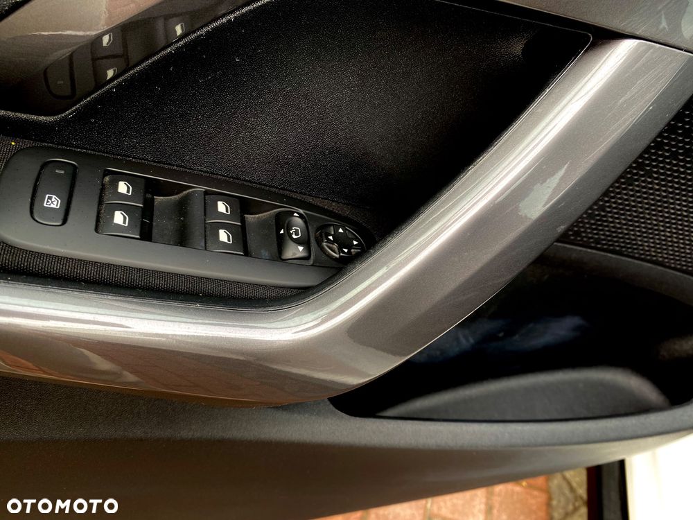 Peugeot 2008 1.2 Pure Tech Active - 16