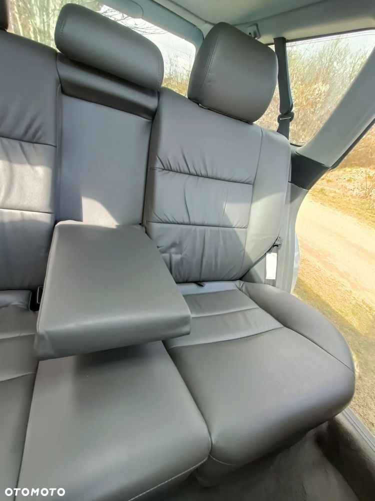 Subaru Outback 3.0 H6 - 17