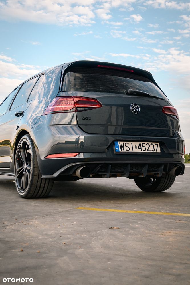 Volkswagen Golf GTI 2.0 TSI OPF DSG Performance - 4