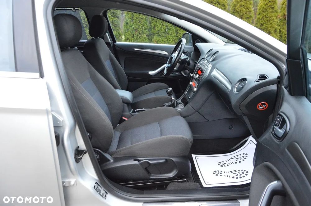 Ford Mondeo 2.0 TDCi Titanium S - 32