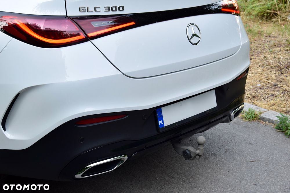 Mercedes-Benz GLC 300 mHEV 4-Matic AMG Line - 13