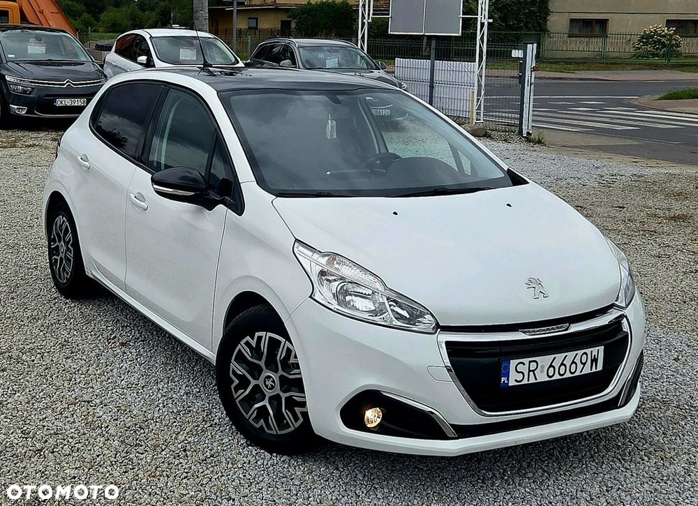 Peugeot 208 1.6 BlueHDi Allure S&S - 30