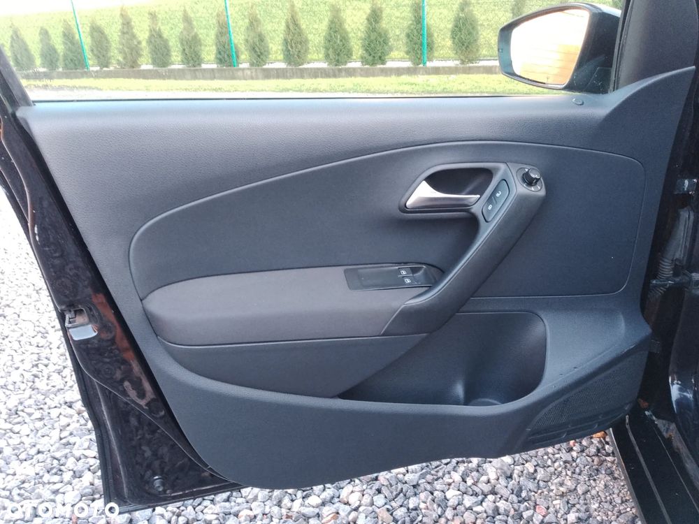 Volkswagen Polo - 13