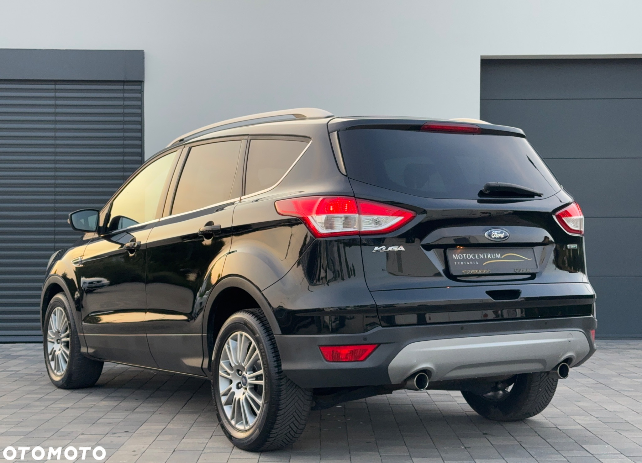 Ford Kuga 1.6 EcoBoost 2x4 Titanium - 6