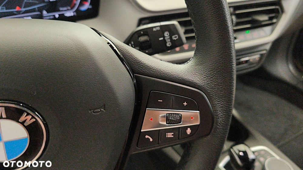 BMW Seria 1 118i Advantage - 23