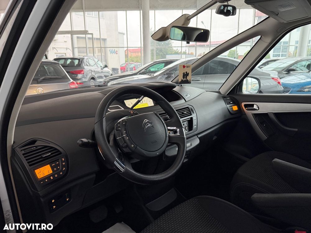 Citroën C4 Picasso 1.6 e-HDI FAP EGS6 Exclusive - 22