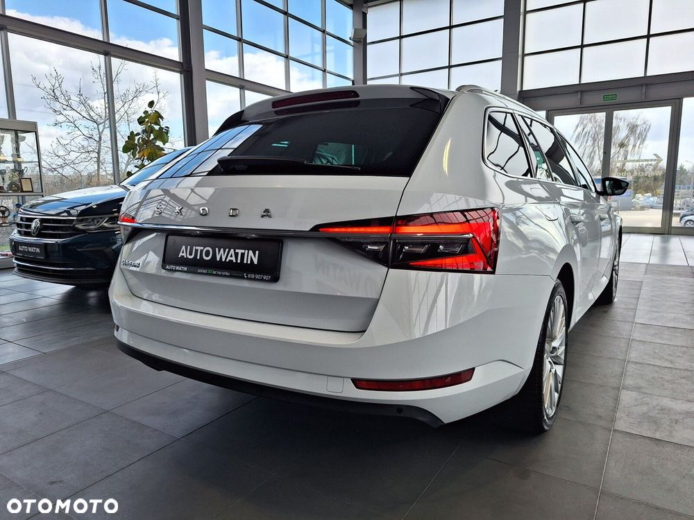 Skoda Superb 2.0 TDI SCR Style DSG - 5