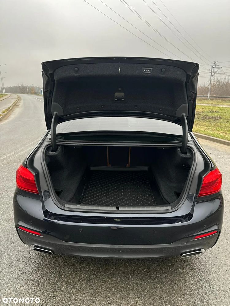 BMW Seria 5 540i xDrive Sport Line - 27