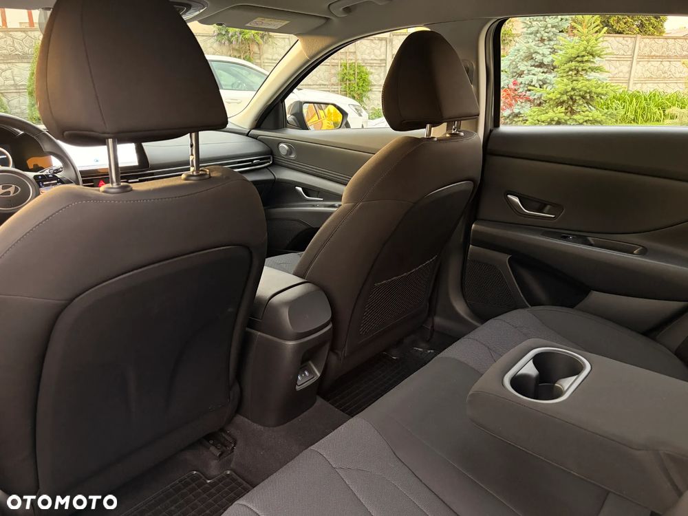 Hyundai Elantra 1.6 Modern - 9
