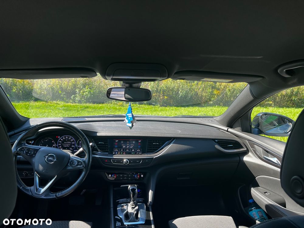 Opel Insignia 2.0 CDTI Business Elegance S&S - 11